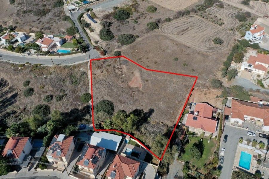 Земля в Лимасоле, Кипр, 3 011 м² - фото 2