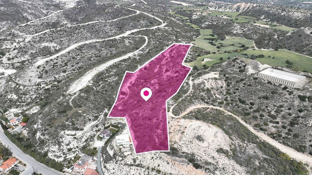 Земля в Ларнаке, Кипр, 30 331 м² - фото 2