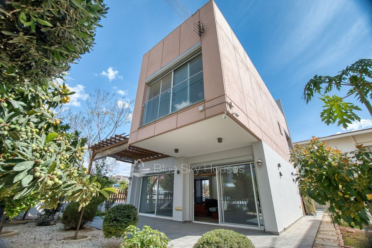 Вилла в Лимасоле, Кипр, 140 м² - фото 2