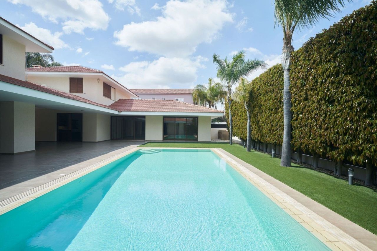 Вилла в Никосии, Кипр, 578 м² - фото 2