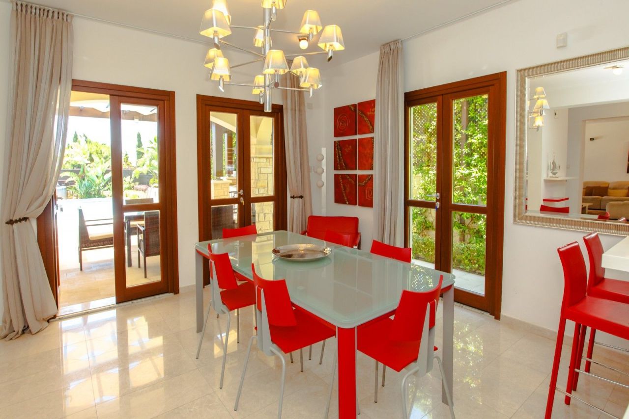 Вилла в Пафосе, Кипр, 205 м² - фото 2