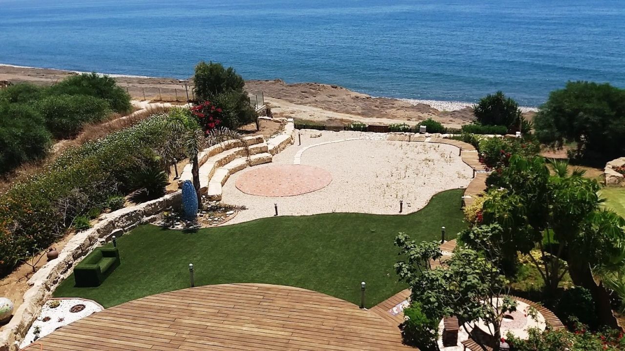 Вилла в Ларнаке, Кипр, 600 м² - фото 2