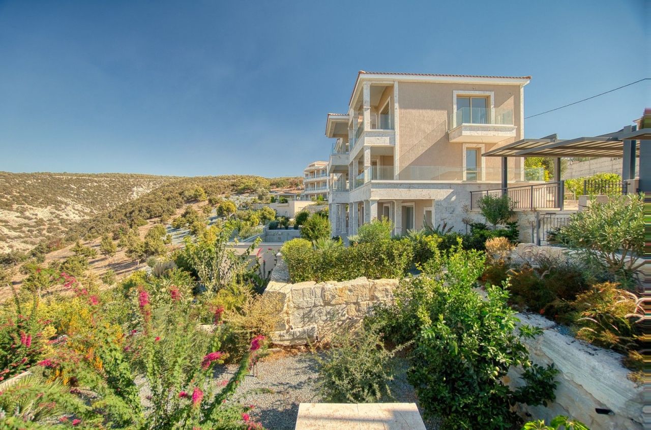 Вилла в Пафосе, Кипр, 460 м² - фото 2