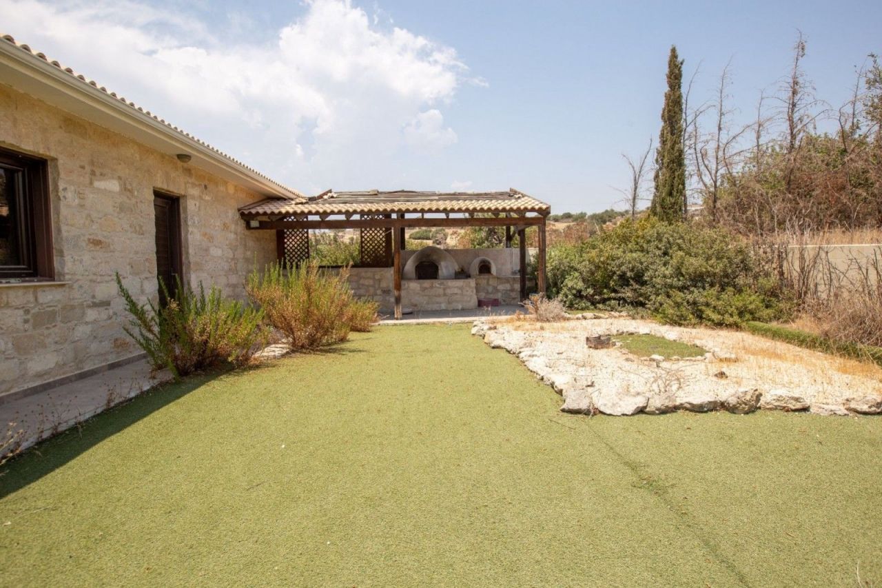 Вилла в Ларнаке, Кипр, 315 м² - фото 3