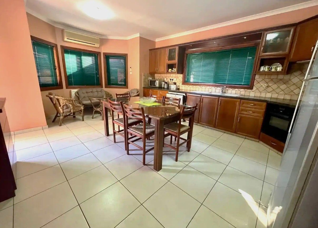 Вилла в Лимасоле, Кипр, 240 м² - фото 3