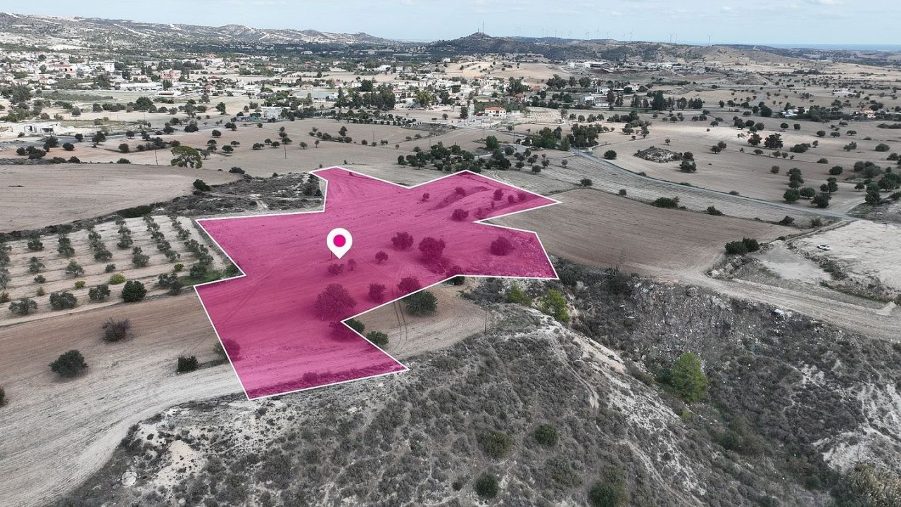 Земля в Ларнаке, Кипр, 14 716 м² - фото 3