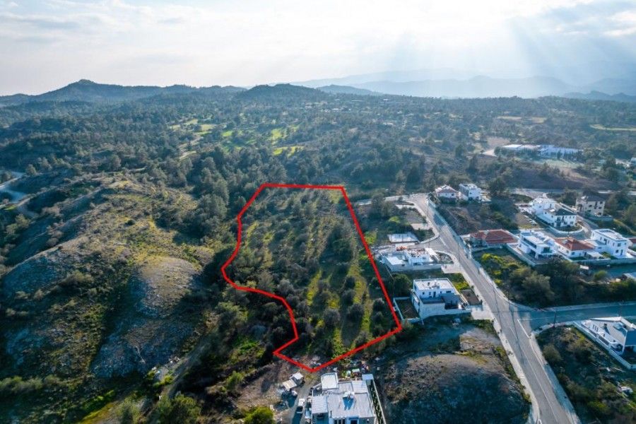 Земля в Ларнаке, Кипр, 12 375 м² - фото 3