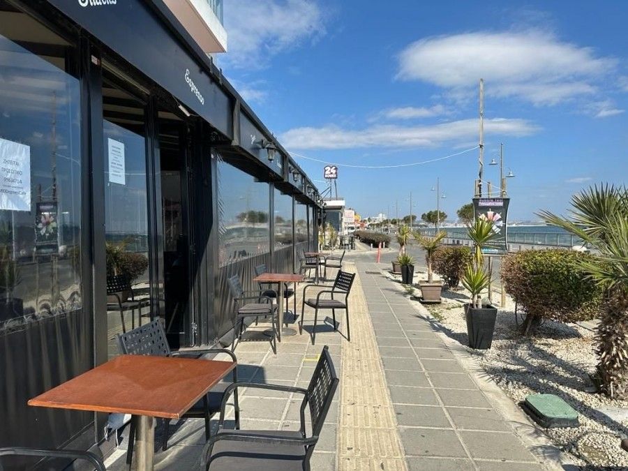 Кафе, ресторан в Ларнаке, Кипр - фото 3