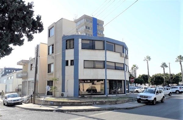 Коммерческая недвижимость в Лимасоле, Кипр - фото 3