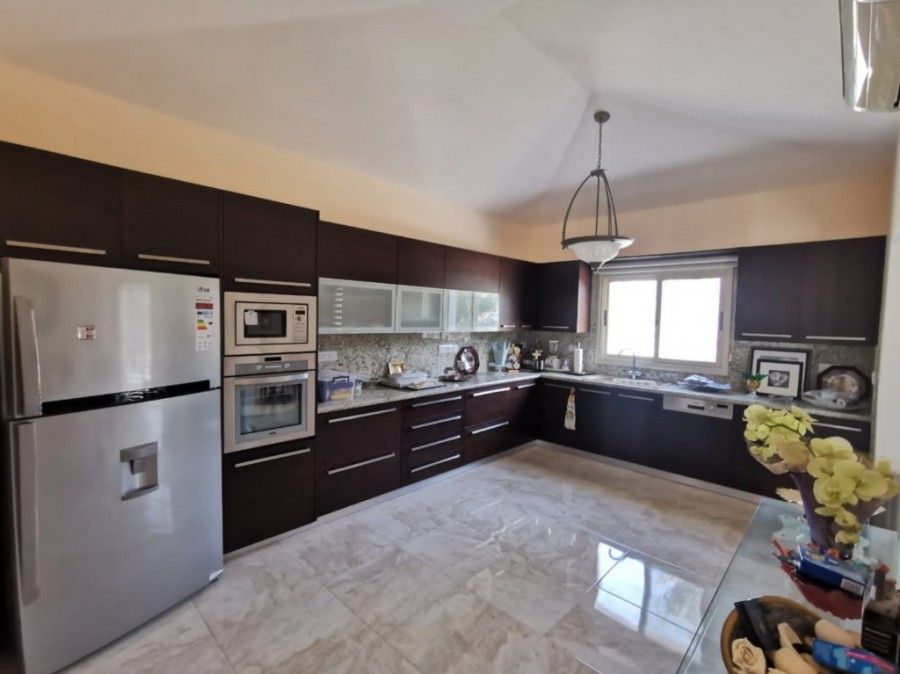 Вилла в Пафосе, Кипр, 325 м² - фото 3