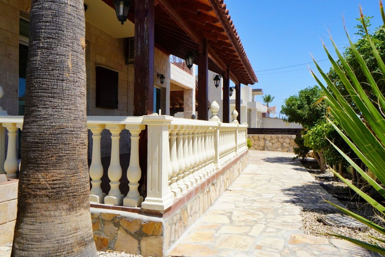 Вилла в Ларнаке, Кипр, 310 м² - фото 4