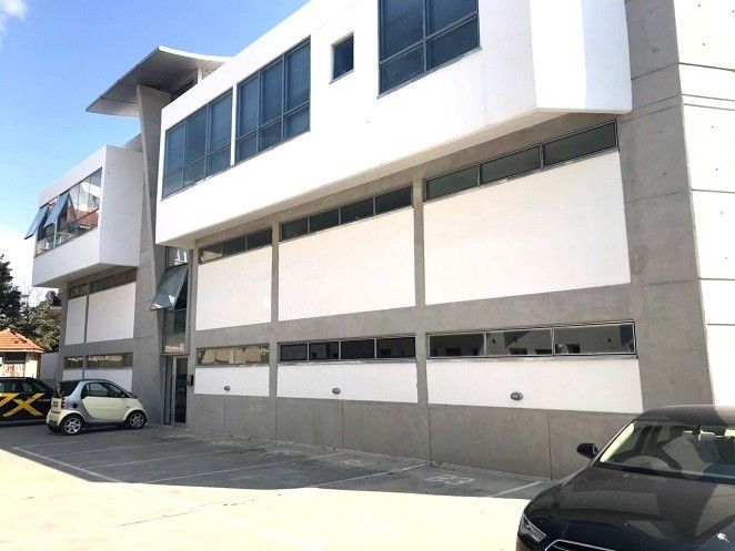 Коммерческая недвижимость в Лимасоле, Кипр, 350 м² - фото 4