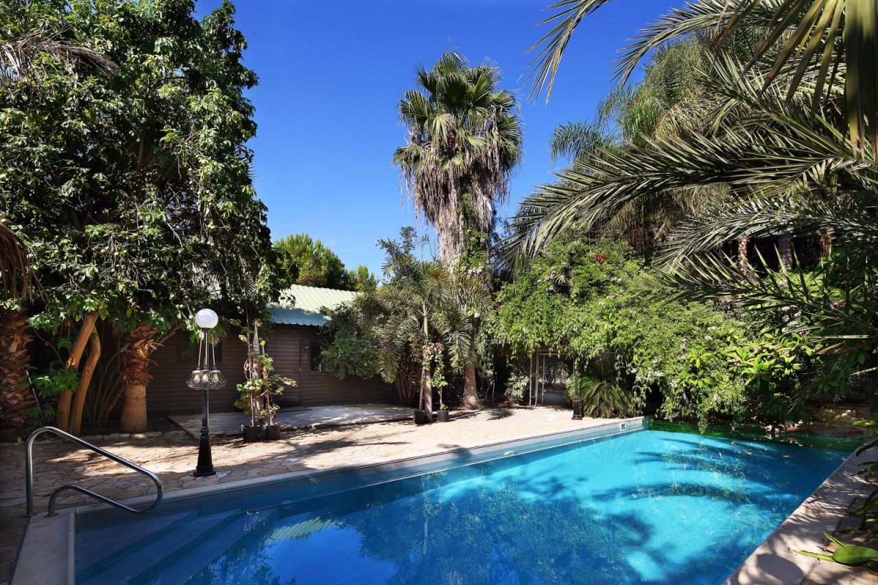 Вилла в Лимасоле, Кипр, 950 м² - фото 4