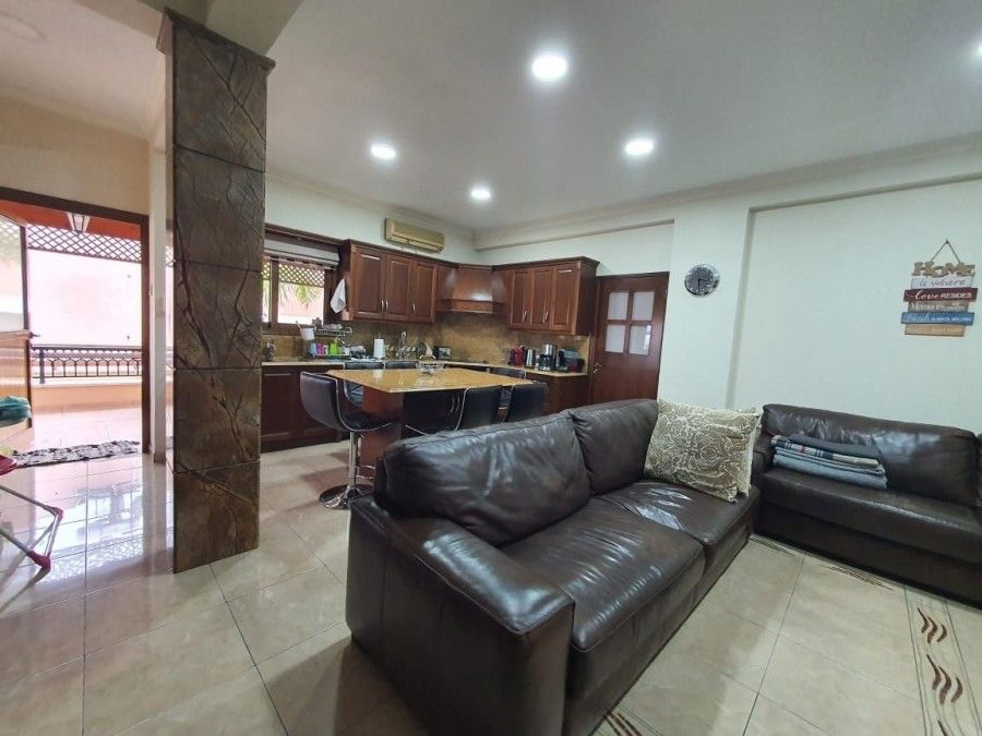 Таунхаус в Ларнаке, Кипр, 300 м² - фото 4