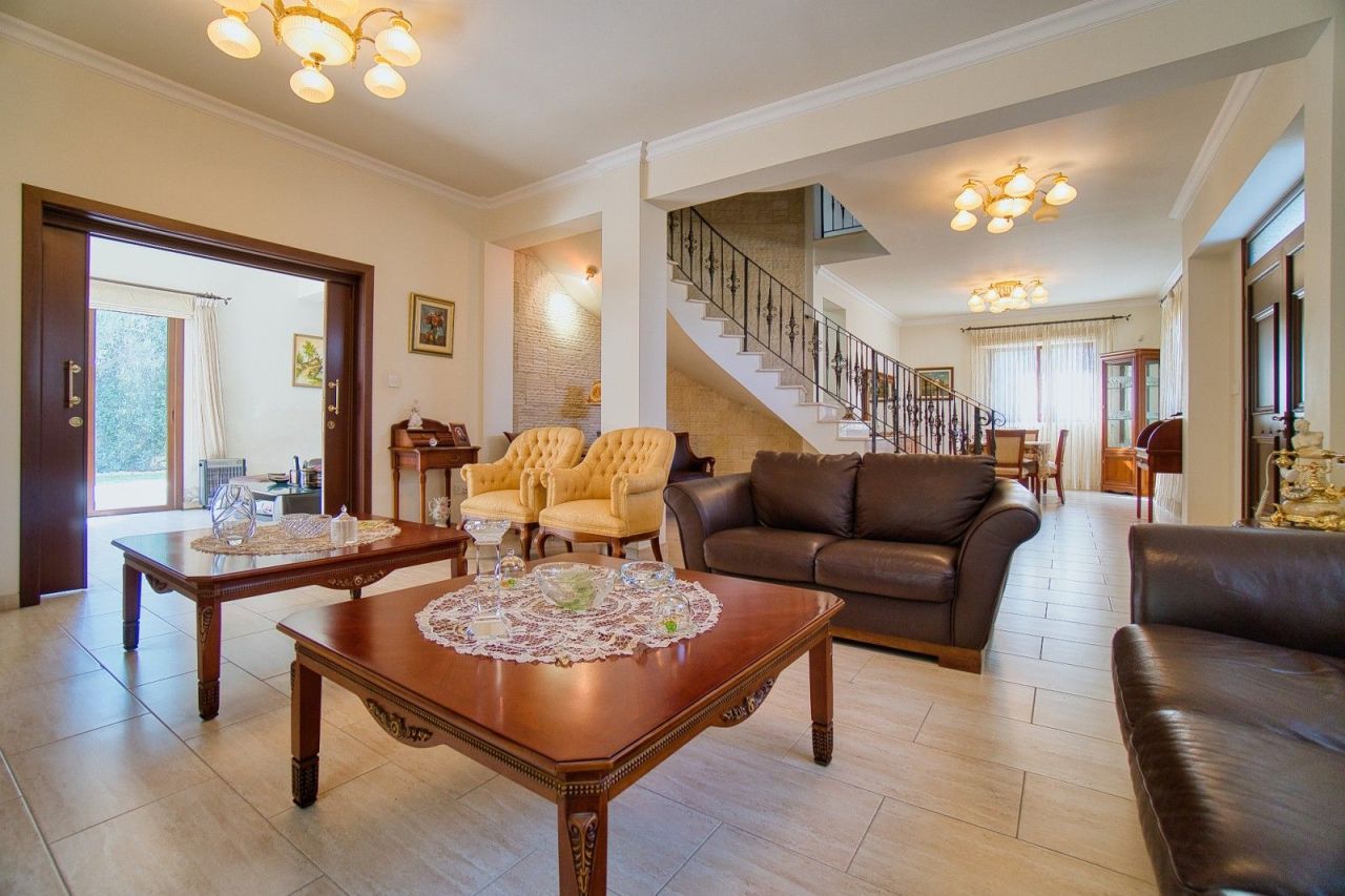 Вилла в Лимасоле, Кипр, 300 м² - фото 4