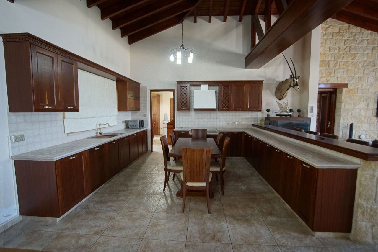 Вилла в Лимасоле, Кипр, 350 м² - фото 4