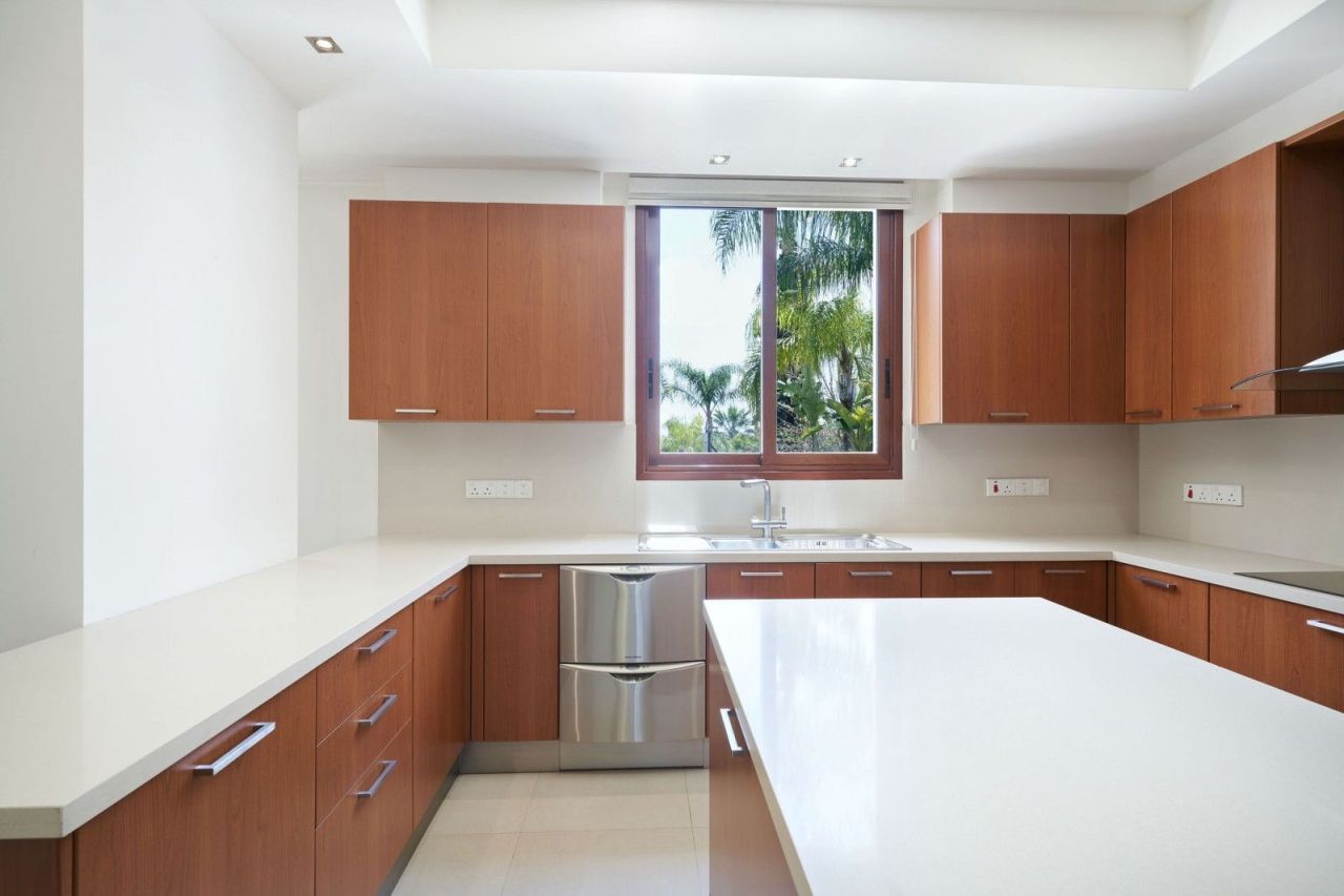 Вилла в Никосии, Кипр, 578 м² - фото 4