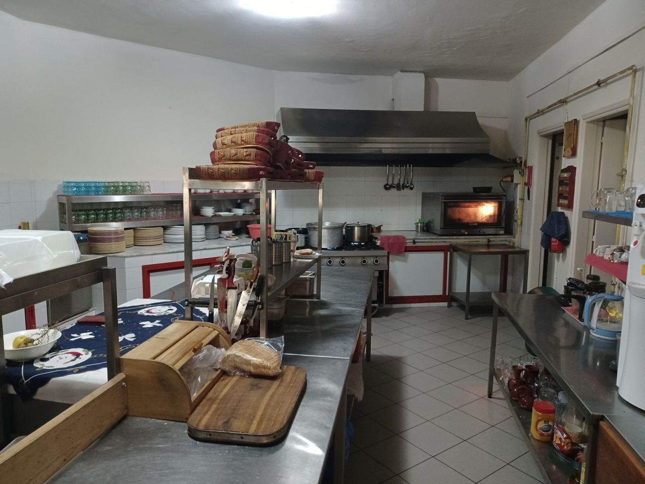 Кафе, ресторан в Лимасоле, Кипр, 380 м² - фото 5