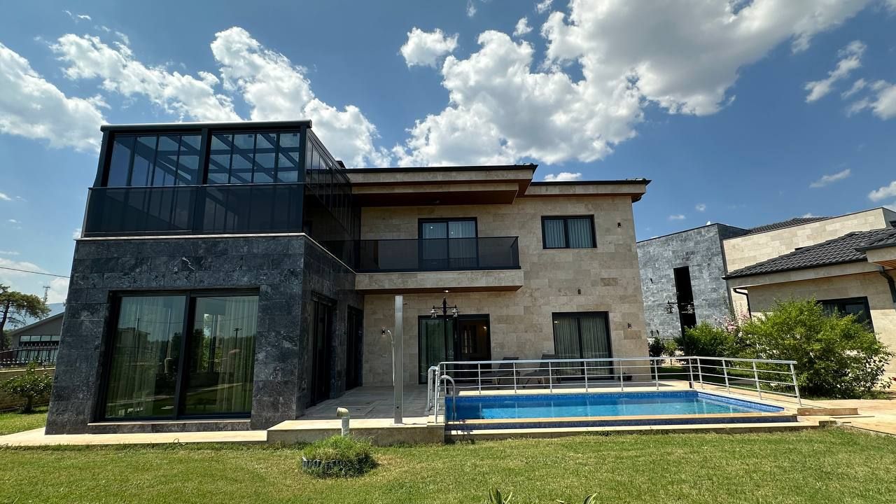 Вилла в Анталии, Турция, 400 м² - фото 2