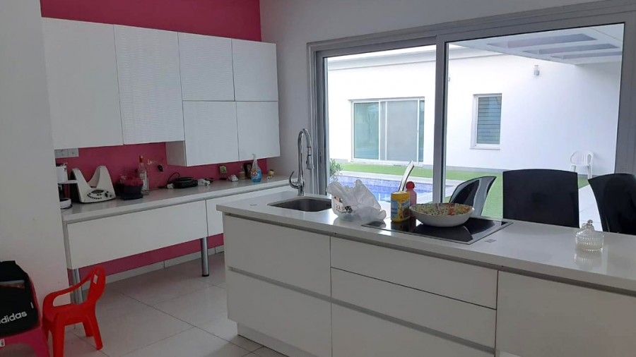 Вилла в Лимасоле, Кипр, 370 м² - фото 5