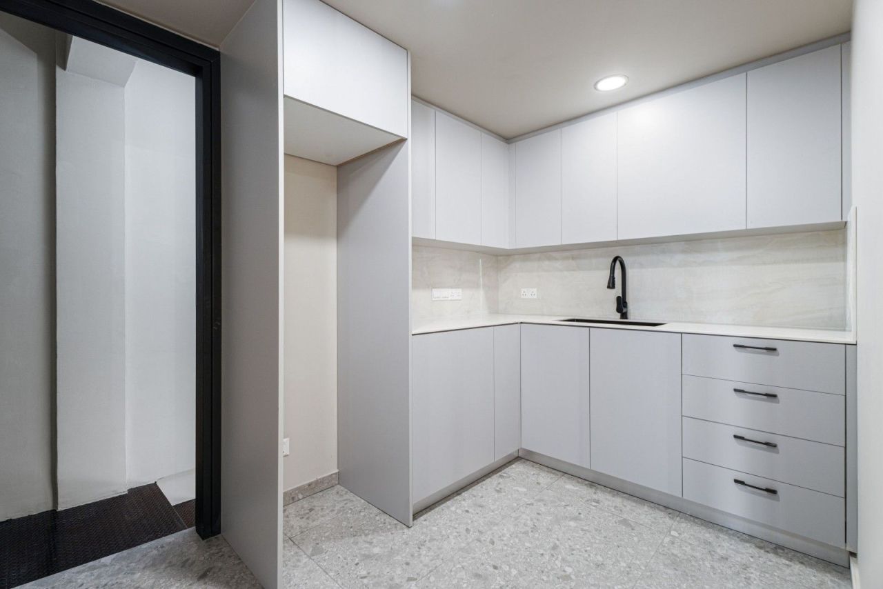 Коммерческая недвижимость в Лимасоле, Кипр, 600 м² - фото 5