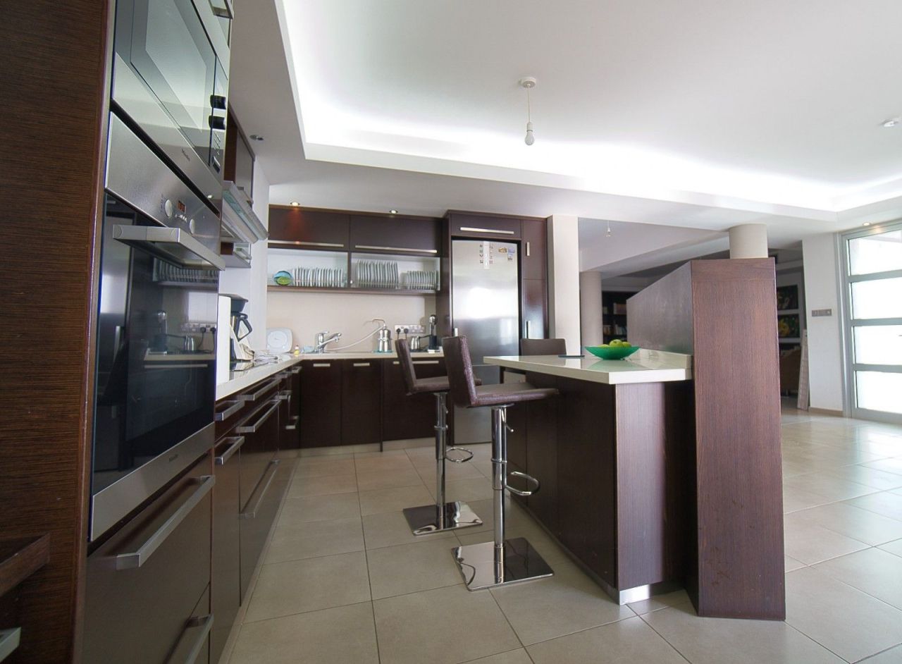 Вилла в Лимасоле, Кипр, 310 м² - фото 5