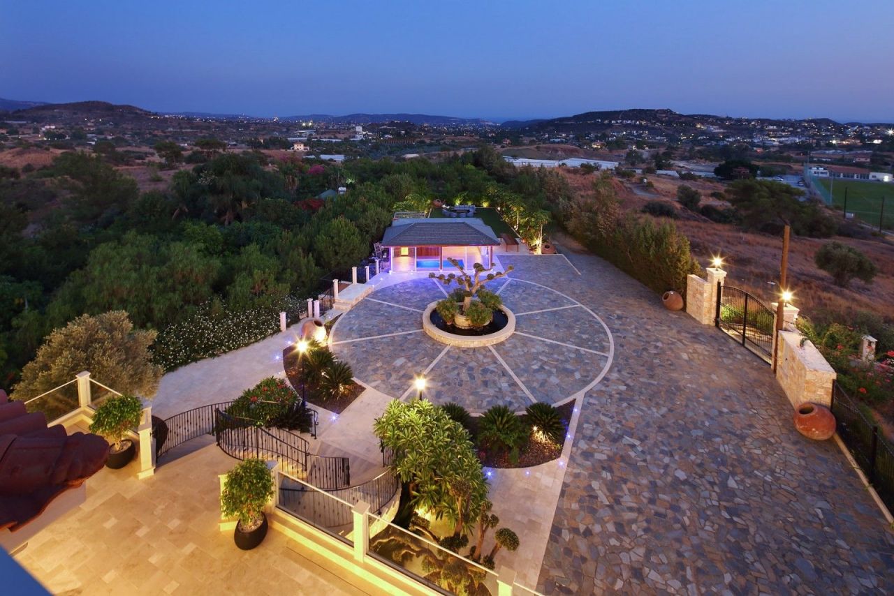 Вилла в Лимасоле, Кипр, 950 м² - фото 5