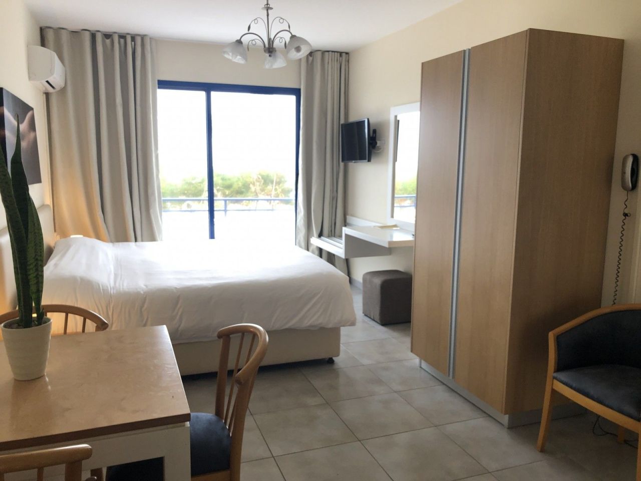 Отель, гостиница в Пафосе, Кипр, 2 000 м² - фото 5