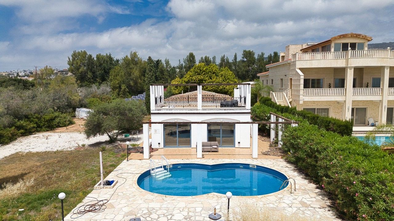 Вилла в Пафосе, Кипр, 200 м² - фото 6