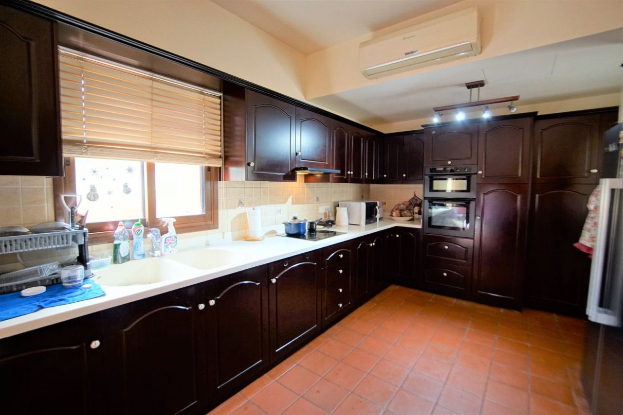 Вилла в Лимасоле, Кипр, 296 м² - фото 6