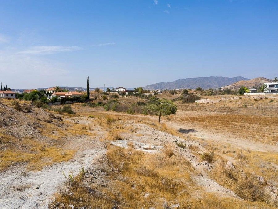 Земля в Лимасоле, Кипр, 11 456 м² - фото 6