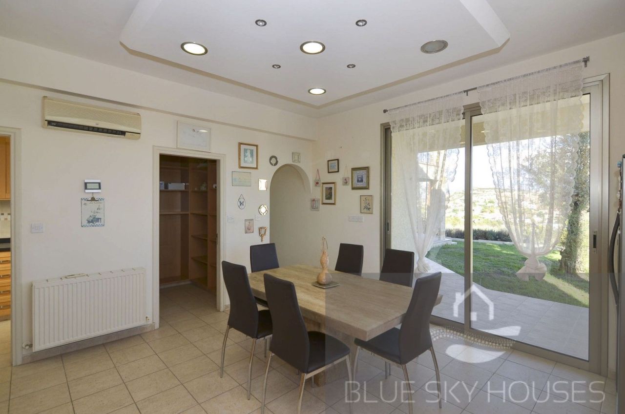 Вилла в Лимасоле, Кипр, 400 м² - фото 6