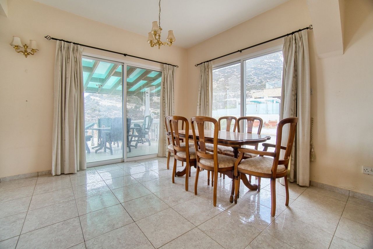 Вилла в Пафосе, Кипр, 150 м² - фото 6