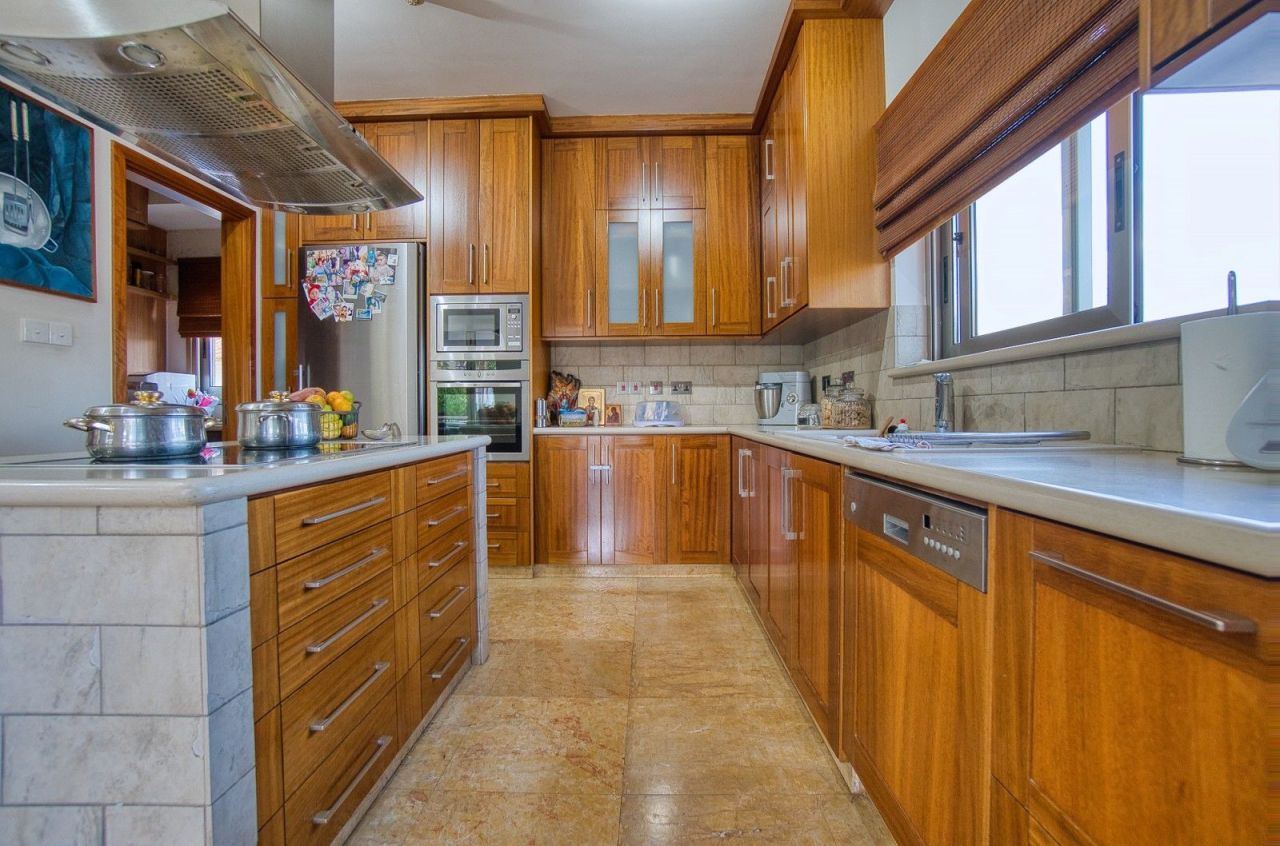 Вилла в Лимасоле, Кипр, 500 м² - фото 6