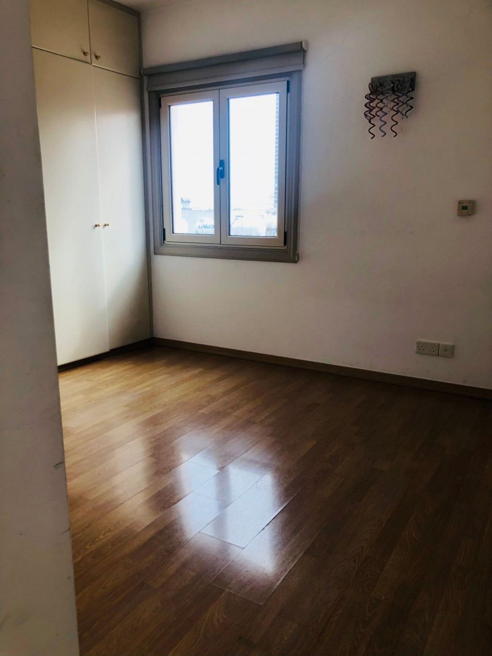 Коммерческая недвижимость в Лимасоле, Кипр, 1 000 м² - фото 6