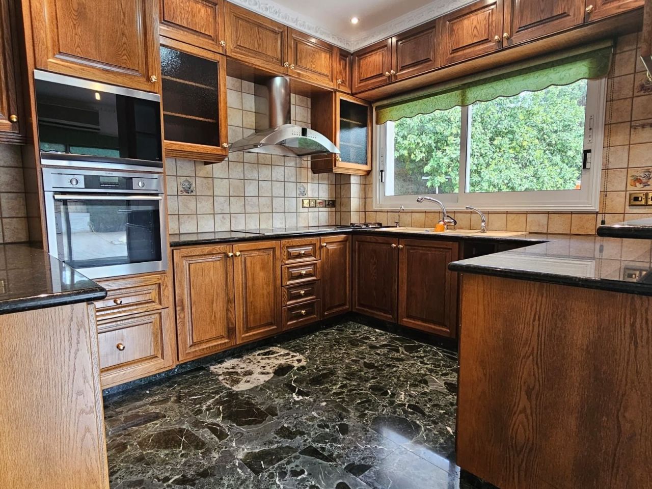 Вилла в Лимасоле, Кипр, 435 м² - фото 6