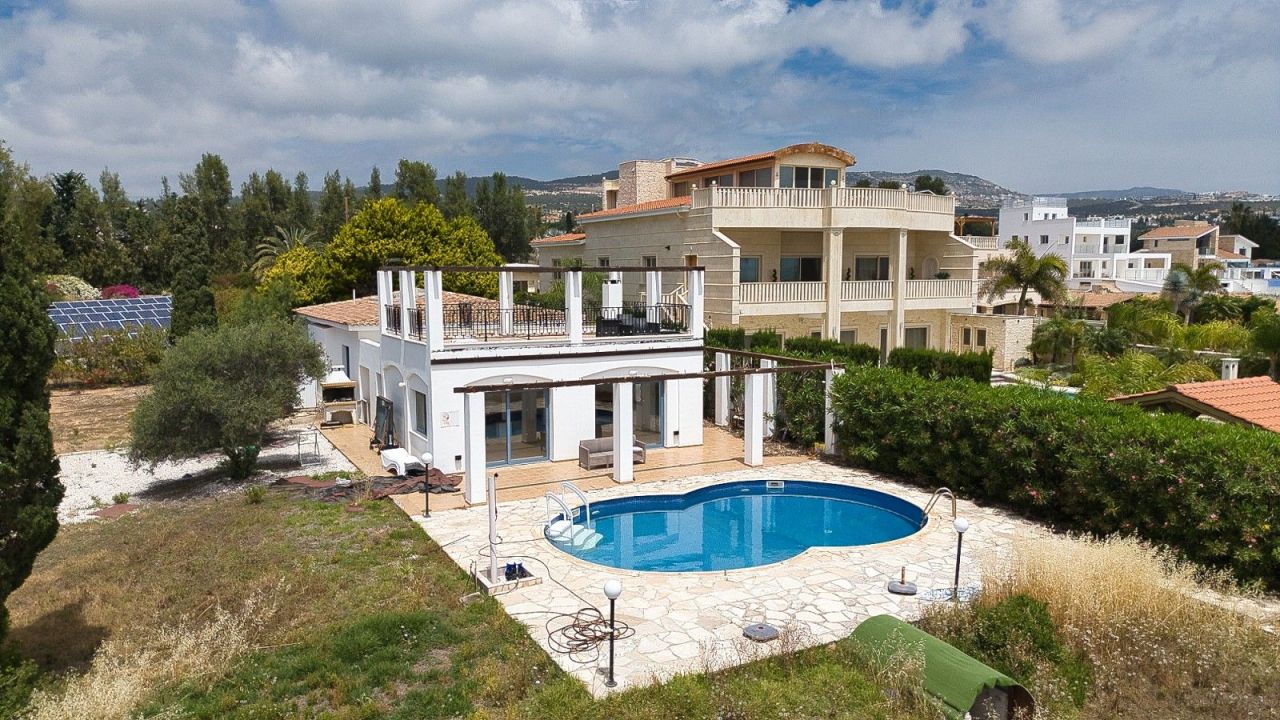 Вилла в Пафосе, Кипр, 200 м² - фото 7