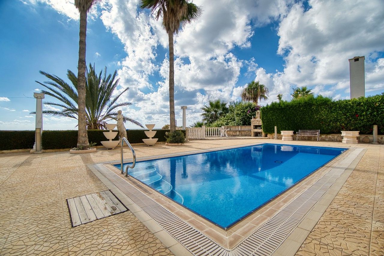 Вилла в Пафосе, Кипр, 300 м² - фото 7