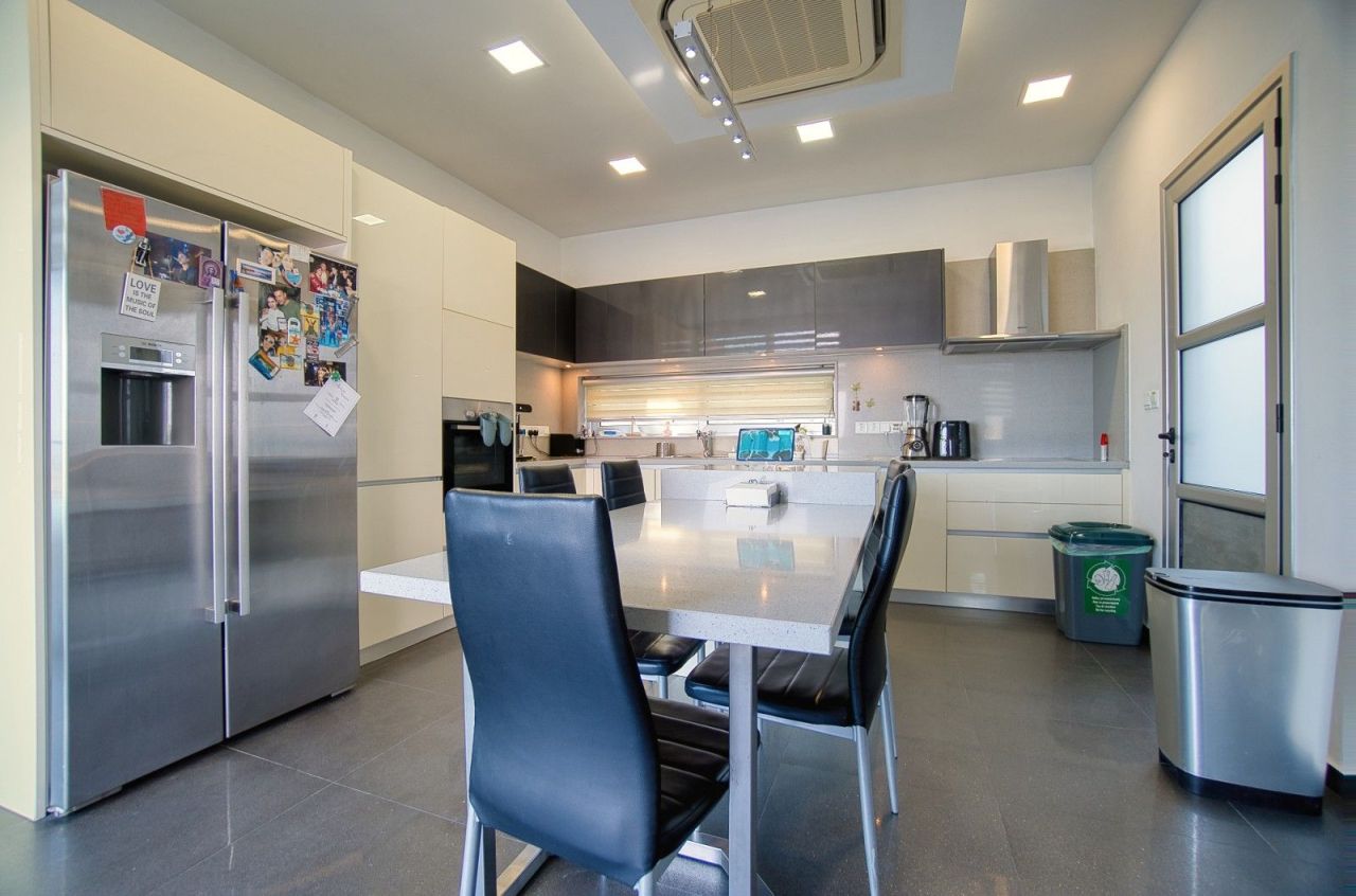 Вилла в Лимасоле, Кипр, 400 м² - фото 7