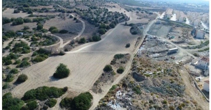 Земля в Пафосе, Кипр, 11 037 м² - фото 7