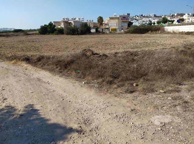 Земля в Пафосе, Кипр, 5 387 м² - фото 7