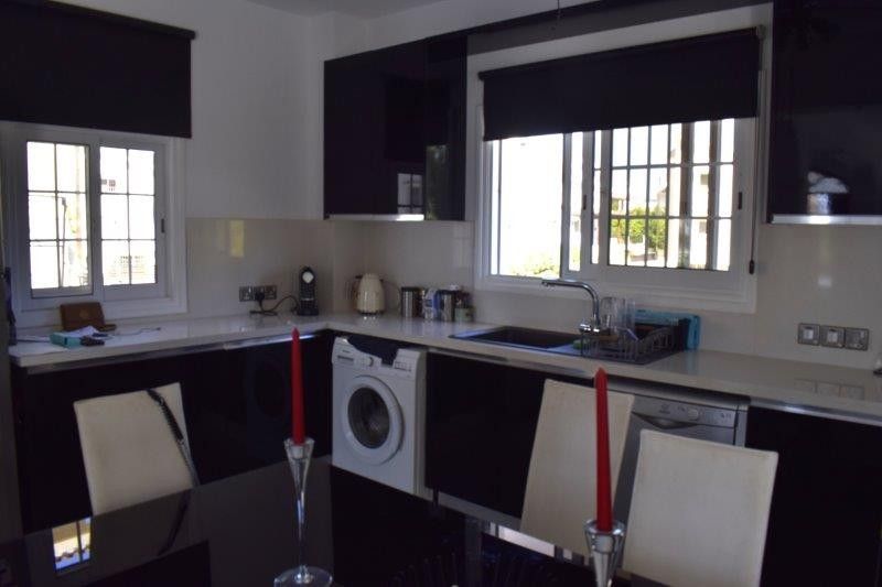 Вилла в Ларнаке, Кипр, 250 м² - фото 8