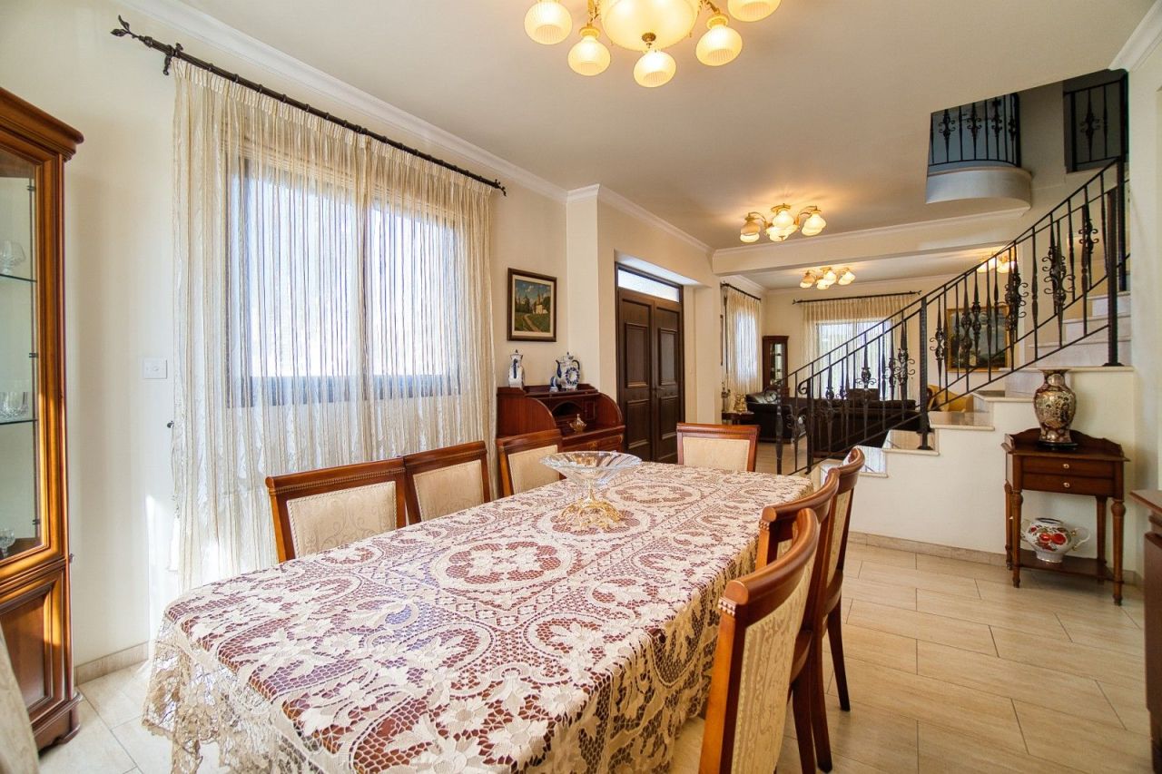 Вилла в Лимасоле, Кипр, 300 м² - фото 8