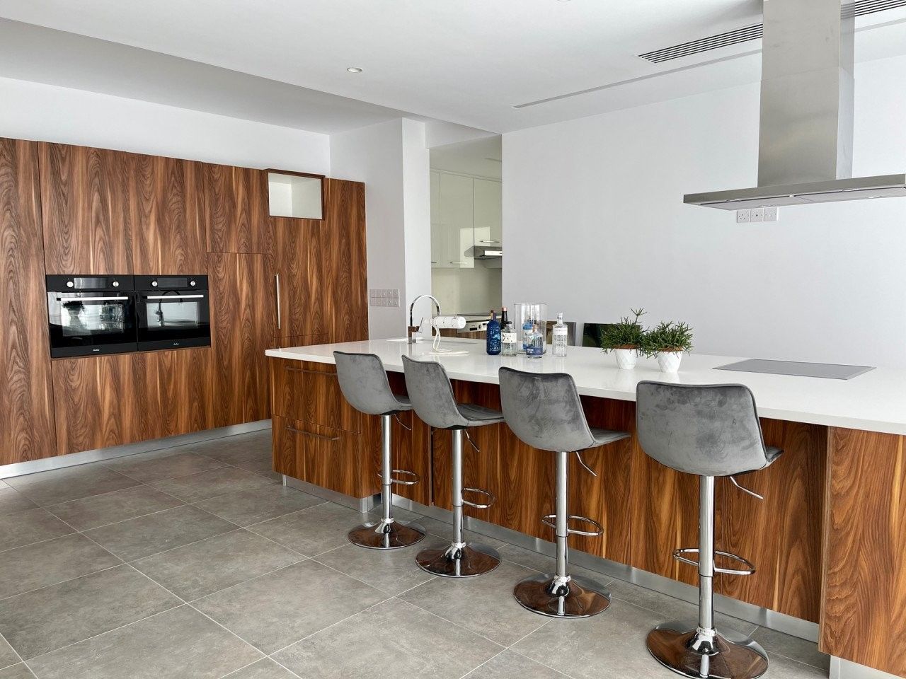 Вилла в Лимасоле, Кипр, 382 м² - фото 8