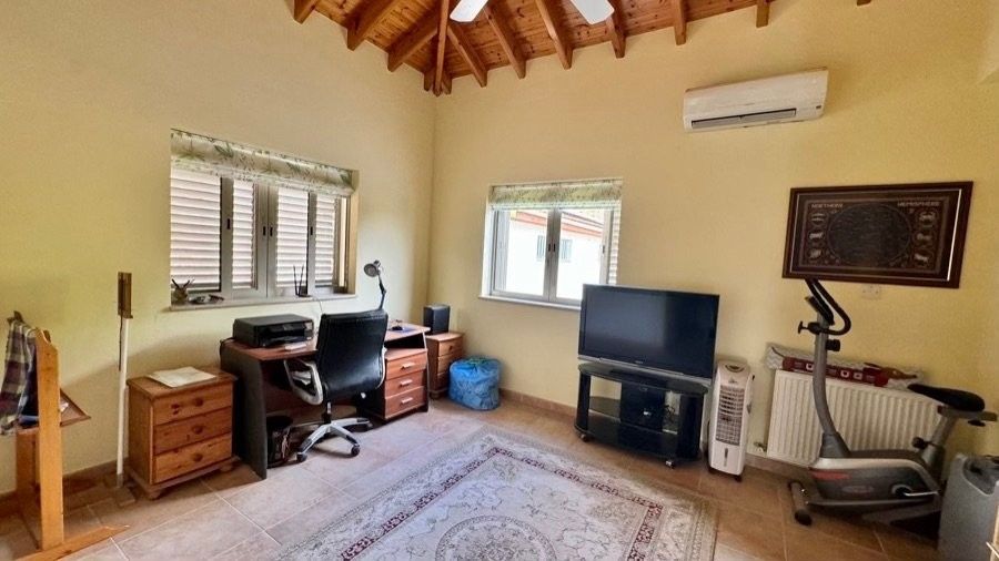 Вилла в Лимасоле, Кипр, 311 м² - фото 8