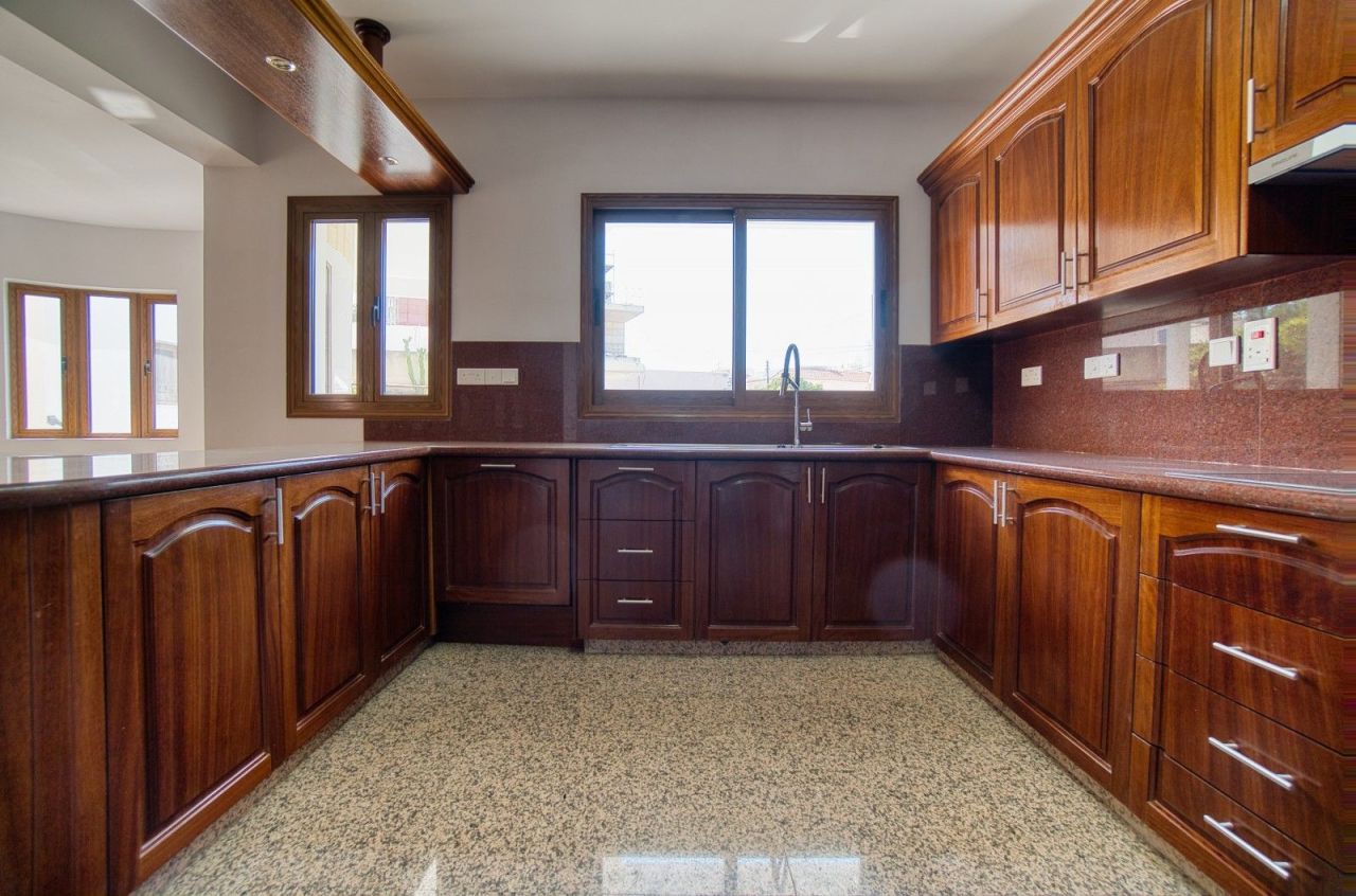 Вилла в Лимасоле, Кипр, 540 м² - фото 8