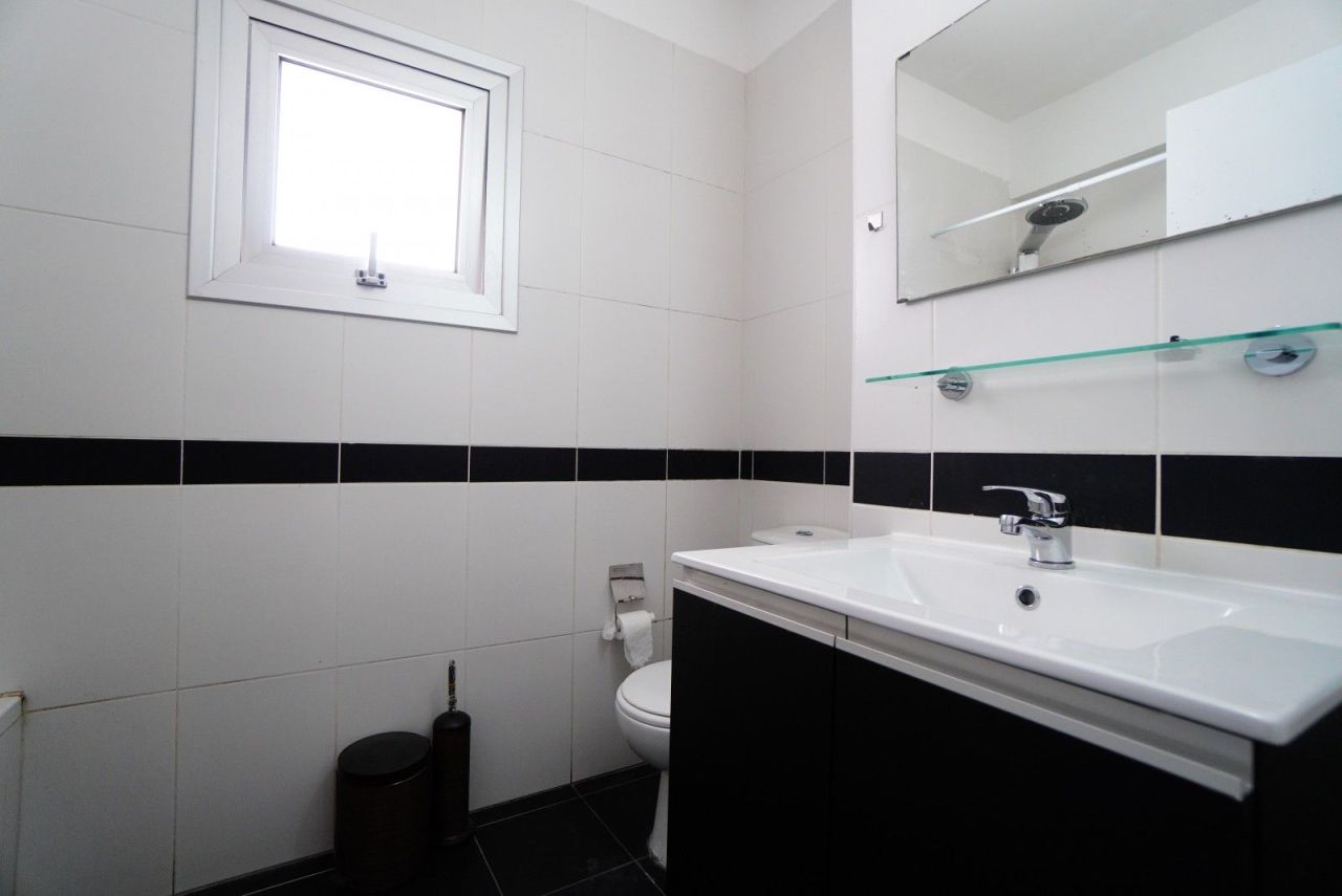 Апартаменты в Ларнаке, Кипр, 107 м² - фото 8