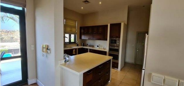 Вилла в Лимасоле, Кипр, 750 м² - фото 8