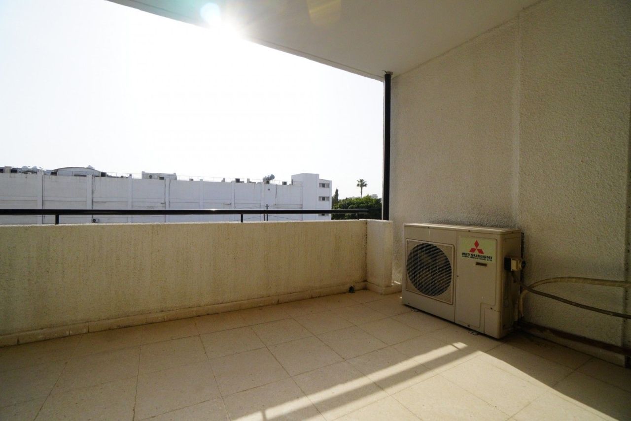 Офис в Ларнаке, Кипр, 126 м² - фото 9