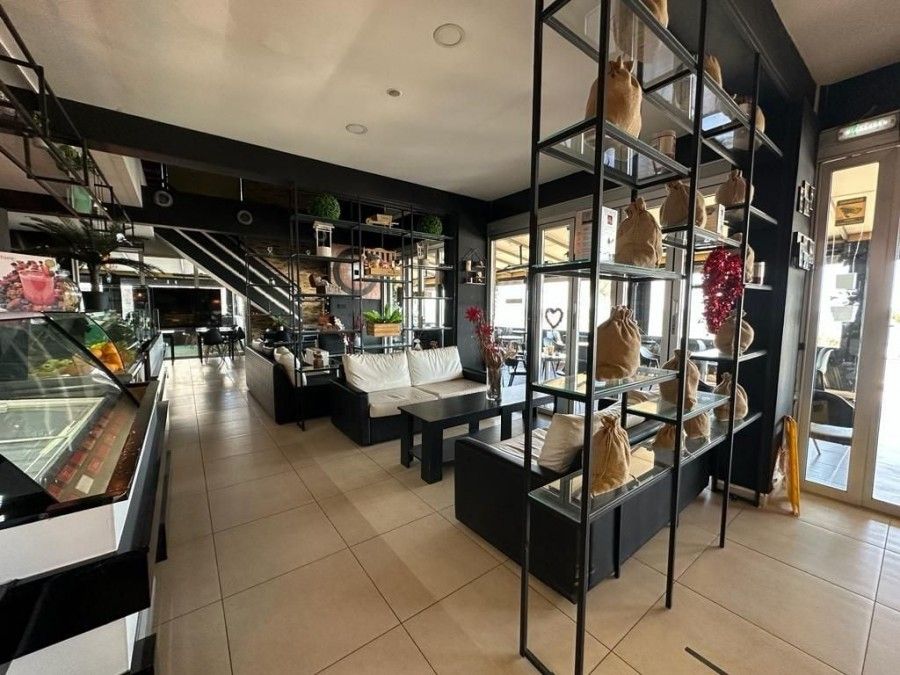 Кафе, ресторан в Ларнаке, Кипр - фото 9